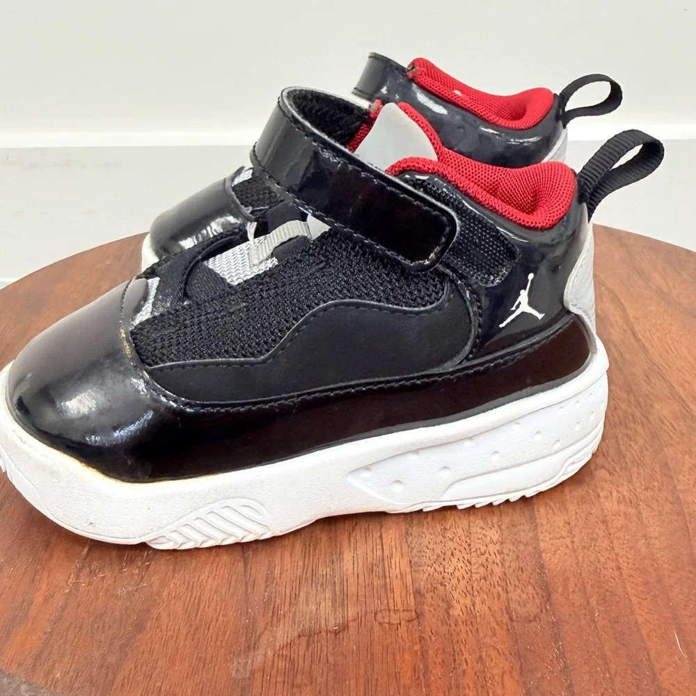 Jordan Max Aura 2‎ Toddler sneakers